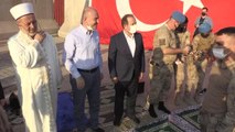 Bakan Soylu, Şehit Jandarma Uzman Çavuş Tuncay Arslan Üs Bölgesi'ndeki askerlerle bayramlaştı