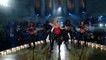 Britney Spears chante son tube "Toxic"