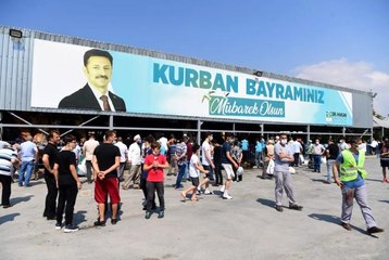 Bahçelievler'de hijyenik kurban kesimi
