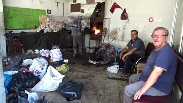 Demirci ustalarının Kurban mesaisi