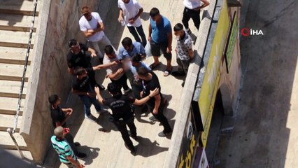 Şanlıurfa’da internet kafede bıçaklı kavga:1 yaralı