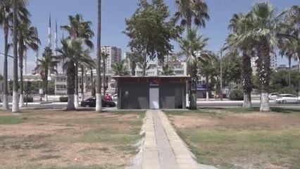 Sahildeki bazı belediye tesislerine zarar verildi