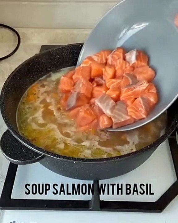 Soup Salmon with basil
