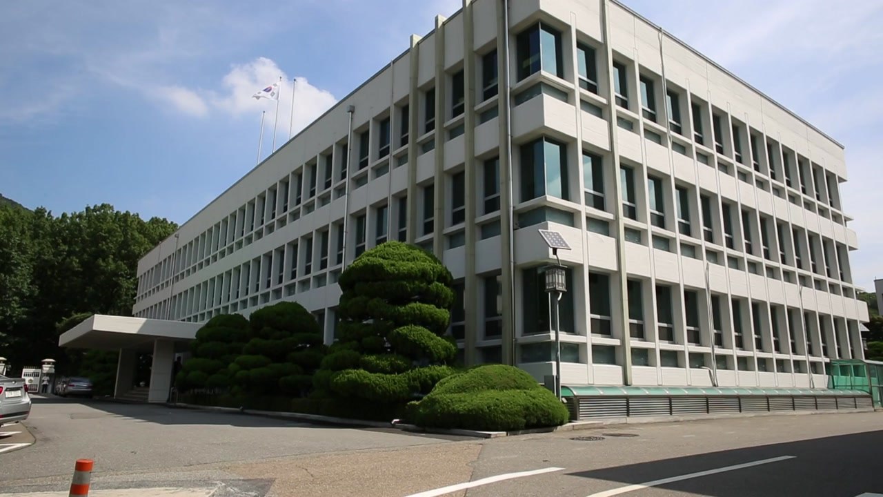 공수처, 내일 靑 압수수색 재시도...이광철 자택서 자료 확보 / YTN