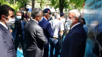 Vali Karaloğlu, Diyarbakırlılarla bayramlaştı