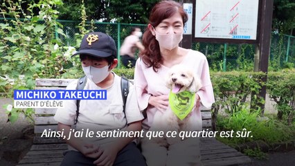 Au Japon, une patrouille de chiens veille sur les enfants