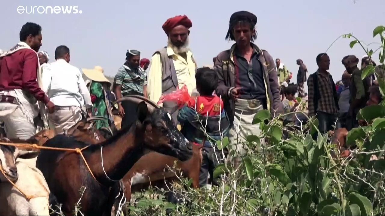 عيد الأضحى في اليمن.. تعزّ المحاصرة تعزُّ فيها الأضاحي وتنكمش الأسواق