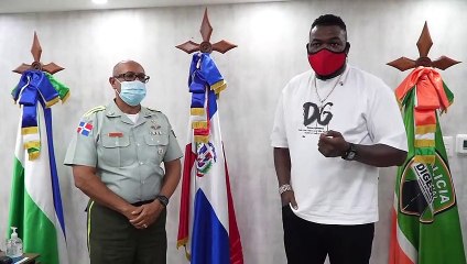 David Ortiz pide a nuevos peloteros  conduzcan con prudencia y respeten señales de tránsito