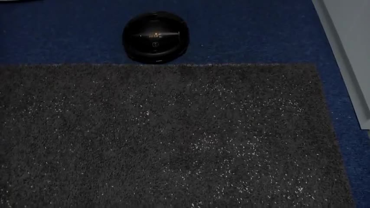 Les Numériques : Aspirateur-robot Samsung Corner Clean SR10F71 sur tapis épais