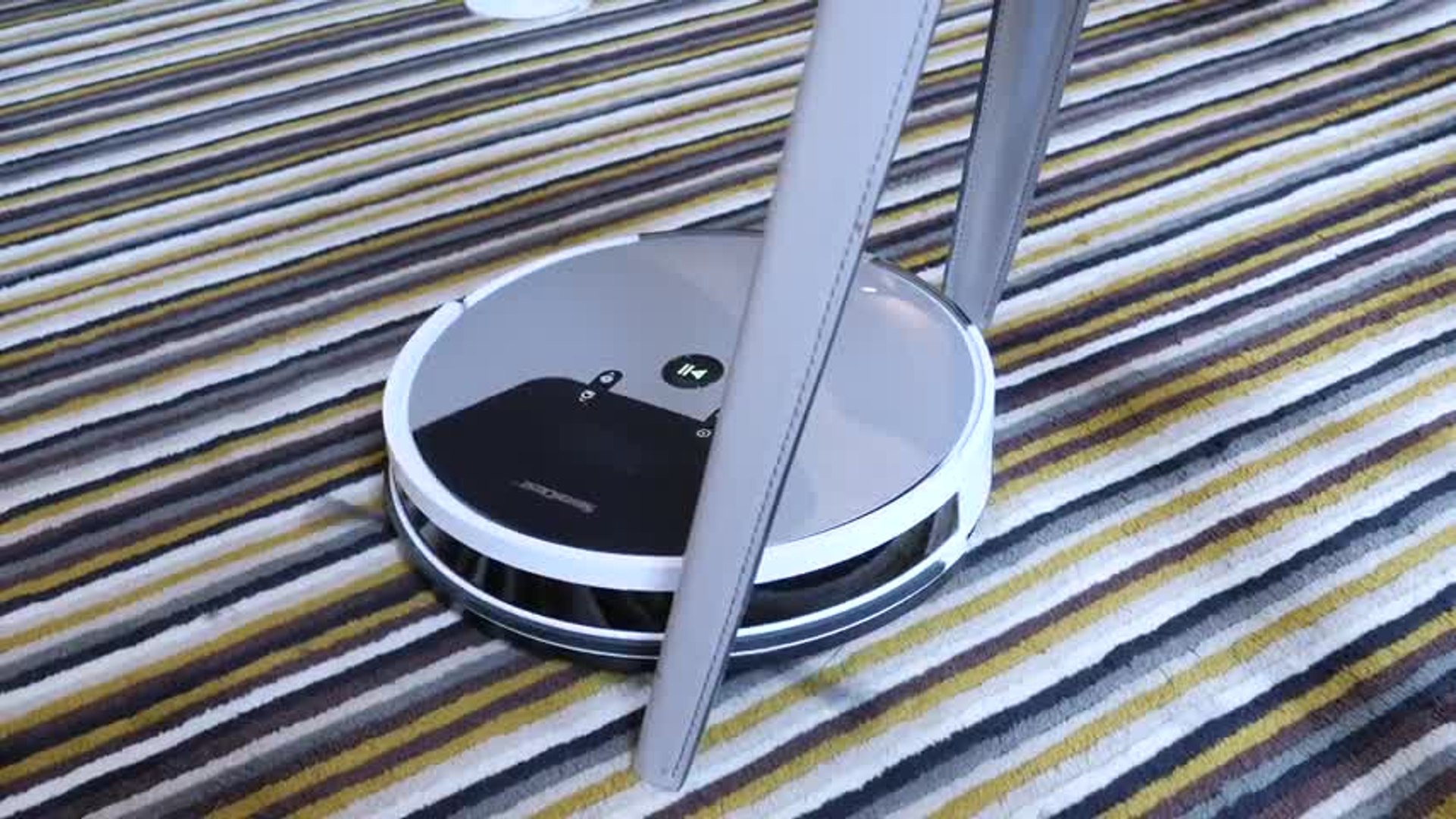 L'aspirateur-robot Silvercrest SSRA1 est passé au labo - Vidéo Dailymotion