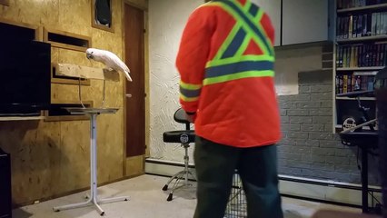 How to fix a round cage