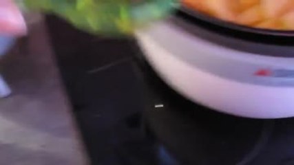 Les Numériques : Seb ActiFry, lancement d'une cuisson 2 en 1, frites et poisson