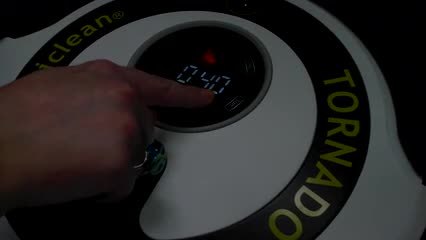Les Numériques : aspirateur-robot E-Zicom e.ziclean Tornado, programmation