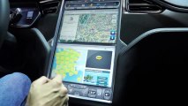 Les Numériques :  Prise en main du tableau de bord numérique de la Tesla modèle S (suite)