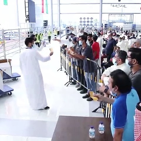 عبدالهادي بولند لـ «الأنباء» بدأنا استقبال المضحين الساعة 6 صباحاً حتى الساعة 9 صباحاً وصلنا إلى 2000 أضحية