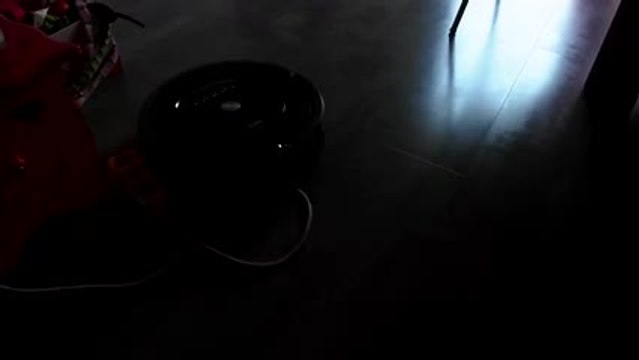 Les Numériques : iRobot Roomba 880 avec câbles