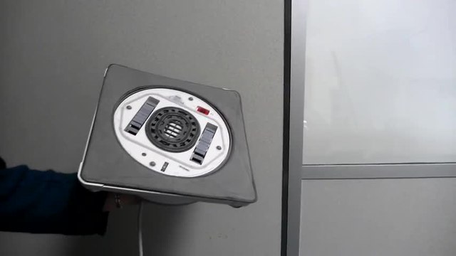 Les Numériques : Robot nettoyeur de vitres Ecovacs Winbot 930, mise en fonction