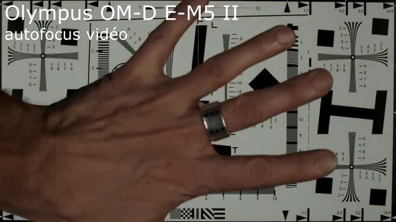 Olympus E-M5 II autofocus video