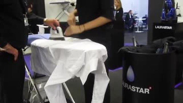 Les Numériques : démonstration de la centrale de repassage Laurastar Pulse