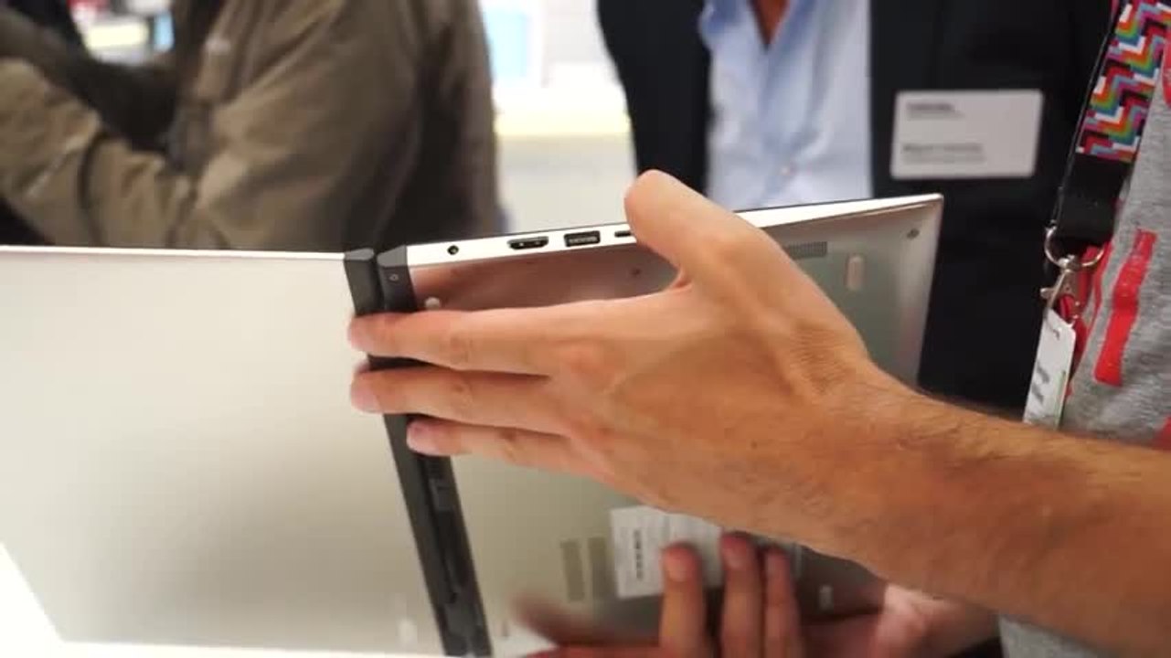 Les Numériques : Présentation Toshiba Radius 12