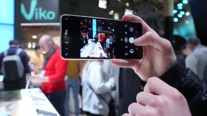 MWC 2018 - Premier contact avec les Wiko View 2 et View 2 Pro