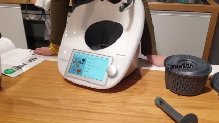 Premier contact avec le Thermomix TM6, la nouvelle star de Vorwerk