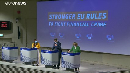 Η Κομισιόν πήρε το... όπλο της για το βρώμικο χρήμα
