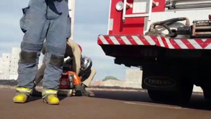 Grande área de vegetação rasteira é consumida por fogo na Região Oeste