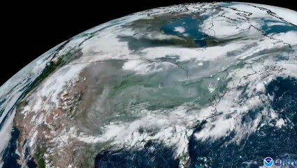 下载视频: Satellites show smoke from wildfires in the western US reaching the Northeast