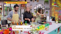 Sandra Echeverría prepara ricas enchiladas tatemadas