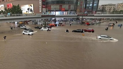 China flooded with rainwater, people drowned, Watch video