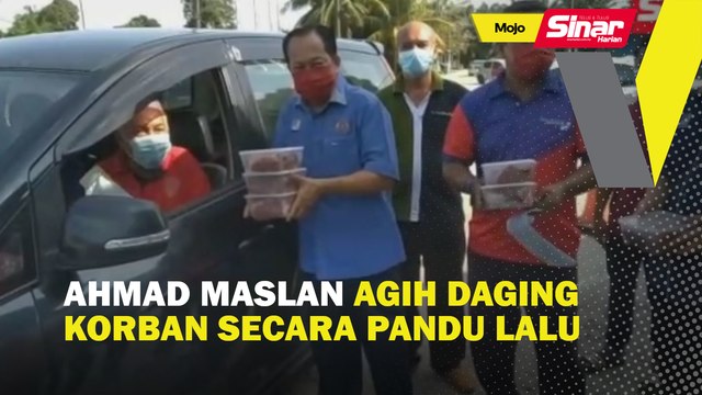 Ahmad Maslan agih daging korban secara pandu lalu