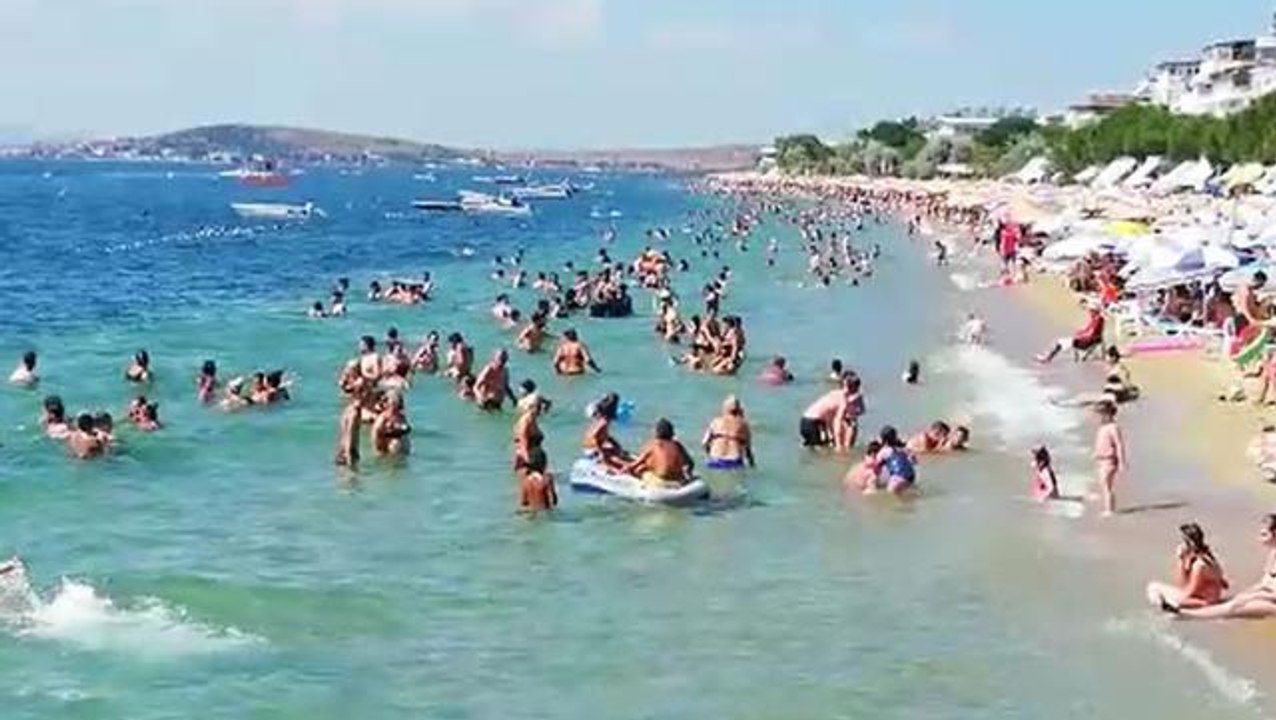 Bayramda Marmara'daki adalar tatilci akınına uğ...