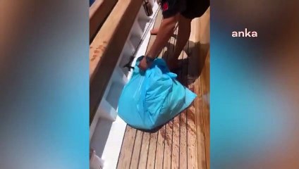 Denizde içi çöp dolu poşetler buldu, isyan etti: 60 yıllık denizciyim böyle ihanet görmedim