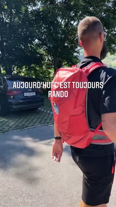 Benoît Paire en vacances à la montagne avec Julie Bertin (La Villa des coeurs brisés) - Instagram