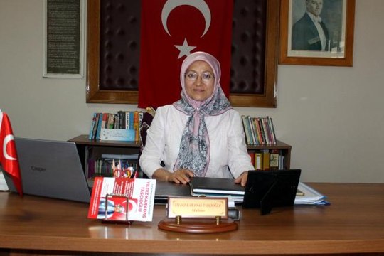 15 yıl önce haber sunuyordu, şimdi mahallesine derman oluyor