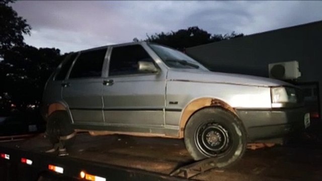 Ao ir para o trabalho, dono reconhece carro furtado, chama PM e consegue recuperá-lo