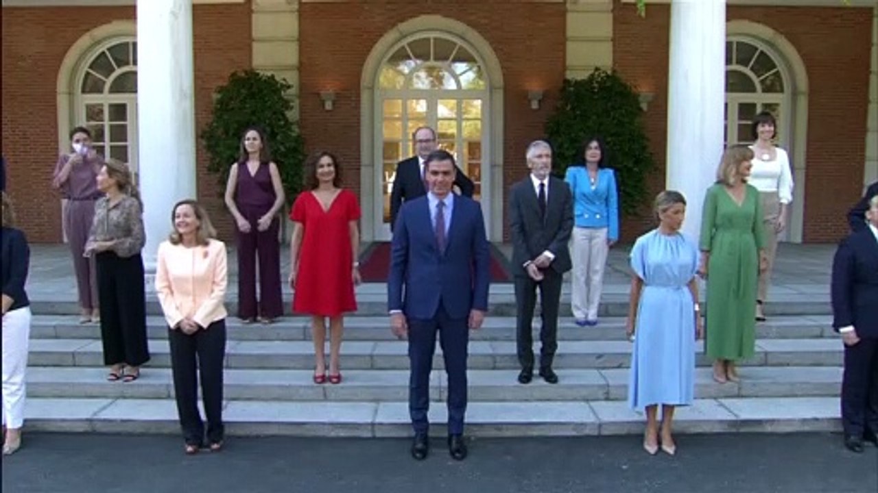 El CIS mantiene en cabeza al PSOE tras la remodelación del Gobierno