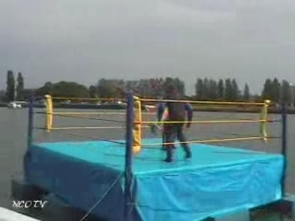 Pedro vs Jimmy Match sur l'eau