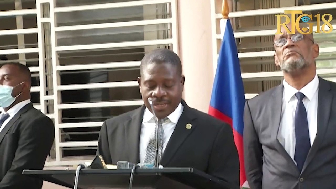 Seremoni enstalasyon Mèt Rockfeller Vincent kòm minis jistis ak sekirite piblik