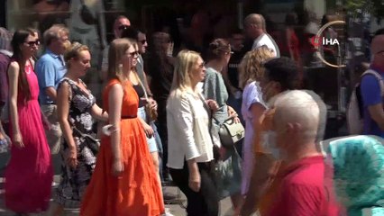 İstiklal Caddesi'nde yoğunluk