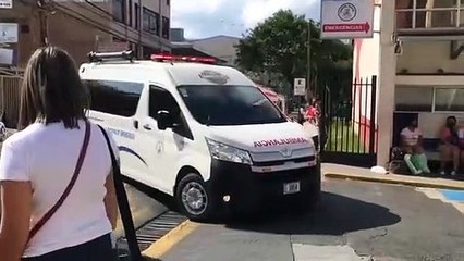 Trasladan grave a niño con Covid-19 desde Limón al Hospital de Niños