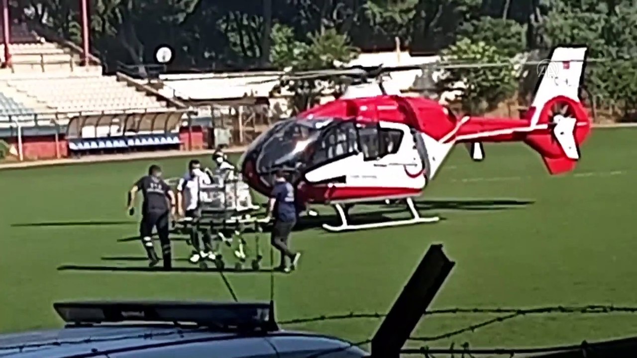 İZMİR - Ambulans helikopter yeni doğan bebek için havalandı