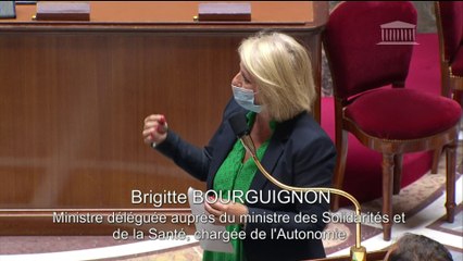 Lors des débats sur le pass sanitaire à l'Assemblée nationale, une passe d'arme a eu lieu entre Brigitte Bourguignon et Martine Wonner