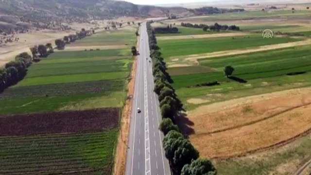 BİTLİS - Jandarma ekipleri drone ile trafik kontrolü yaptı