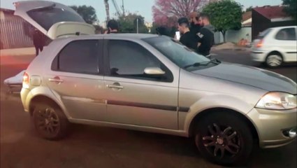Ciclista é socorrida pelo Siate após colisão contra carro na Rua Pio XII, no Bairro Neva