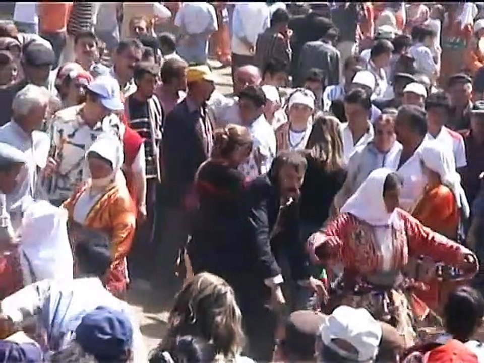 Sabahat AKKİRAZ  Tevhid