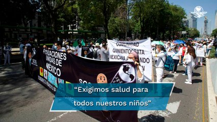 Marchan en la CDMX para exigir quimioterapias a niños y mujeres con cáncer