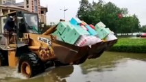 - Çin'deki sel felaketinde can kaybı 33’e yükseldi- Kayıp 8 kişi için arama çalışmaları sürüyor