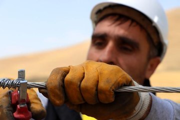 Yakıcı güneş altında kesintisiz enerji için bayram mesaisi